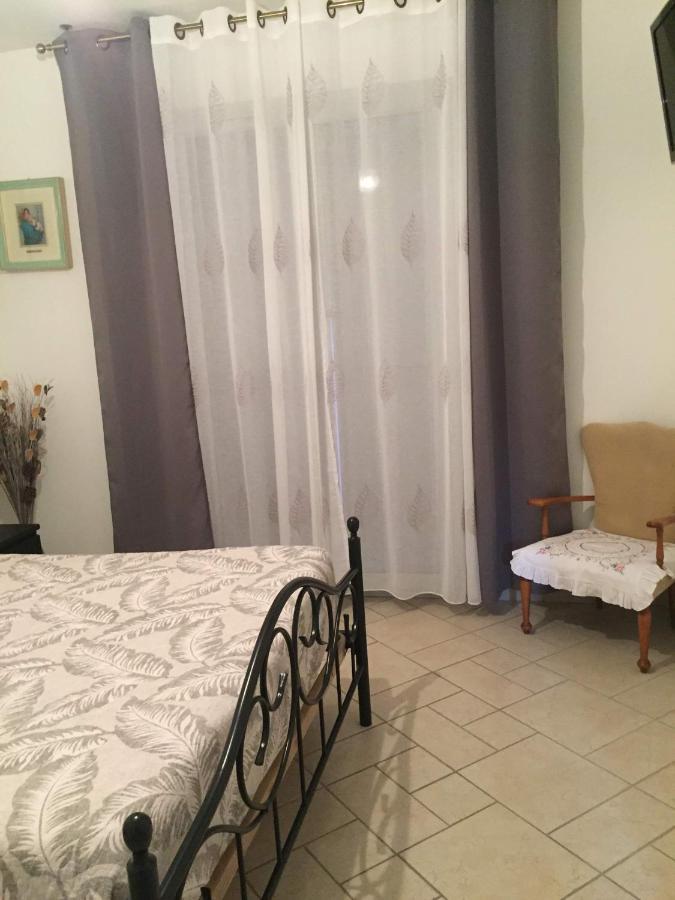 Chambres D'Hotes Chez Coco Saint-Georges-de-Reneins Екстер'єр фото